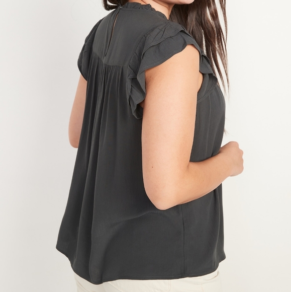 Old Navy Flowy Swing Top Smocked Flutter Sleeve gray - Picture 5 of 7